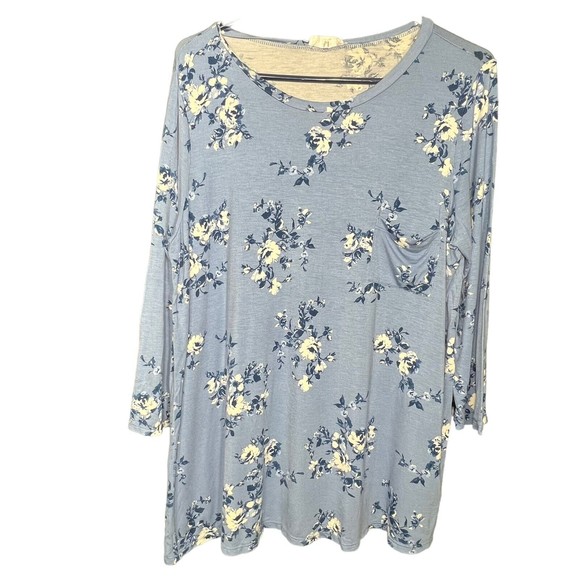 AJ My Amelia James Blue Flower Top, Size 3XL - Picture 2 of 11